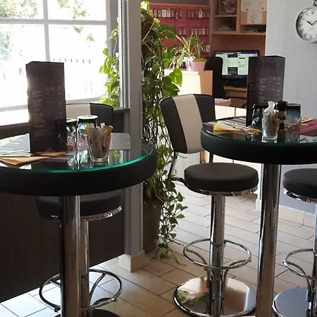 Fasthotel Grenoble Moirans-voreppe * 모이랑