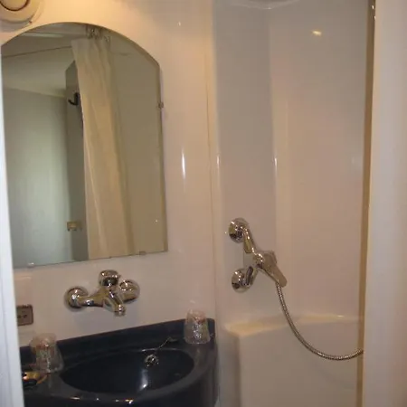 호텔 Fasthotel Grenoble Moirans-voreppe
